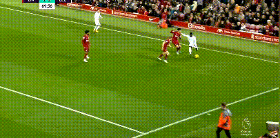 美记：里夫斯是珍妮巴斯力保的球员，湖人管理层不太可能交易他