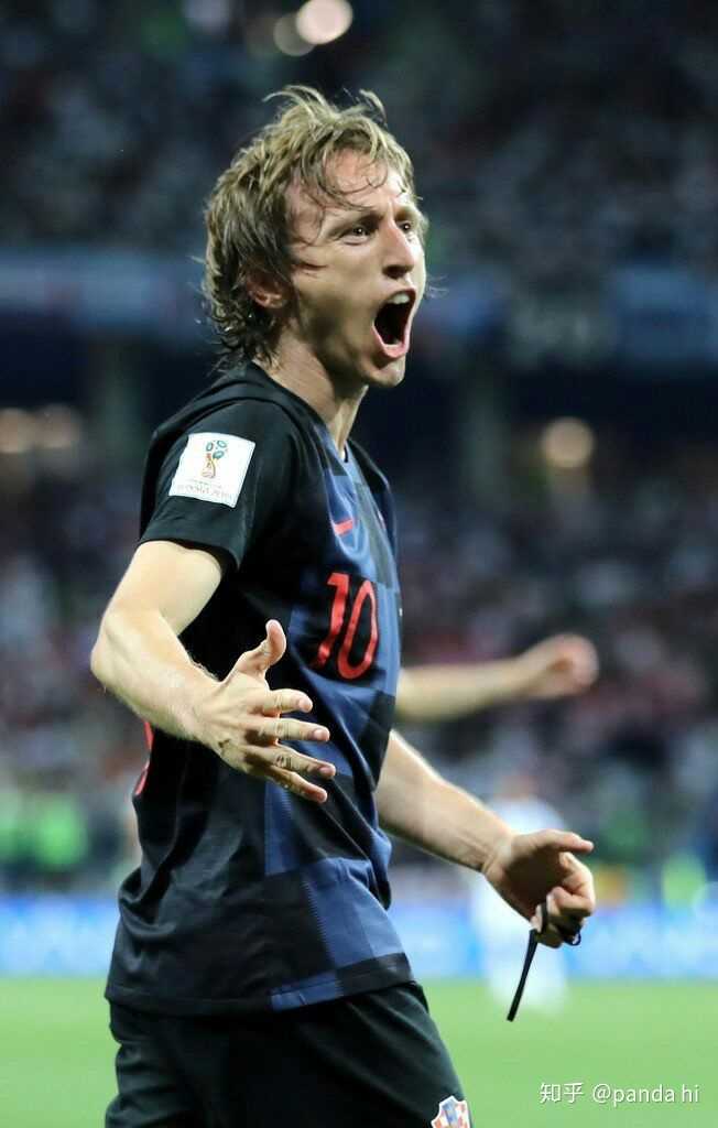 湖人三连败！听媒体专家怎么说，徐静雨批评东契奇称赞詹姆斯