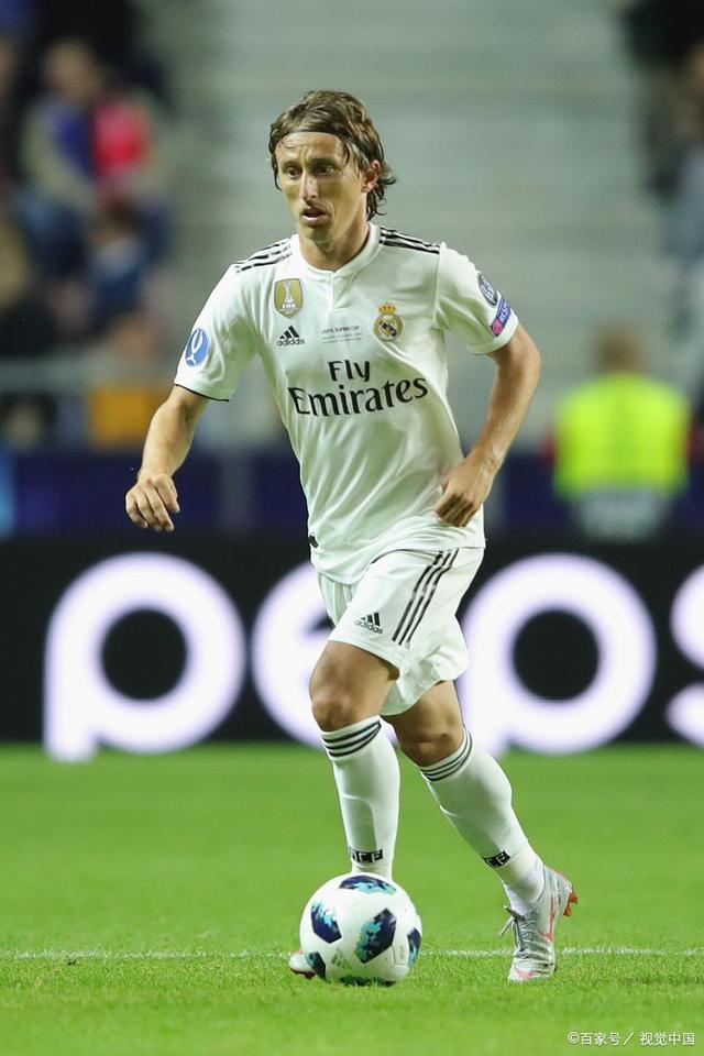 大鱼来了！广东有望抢下2米16黑硬中锋，朱芳雨为他裁掉萨林杰？